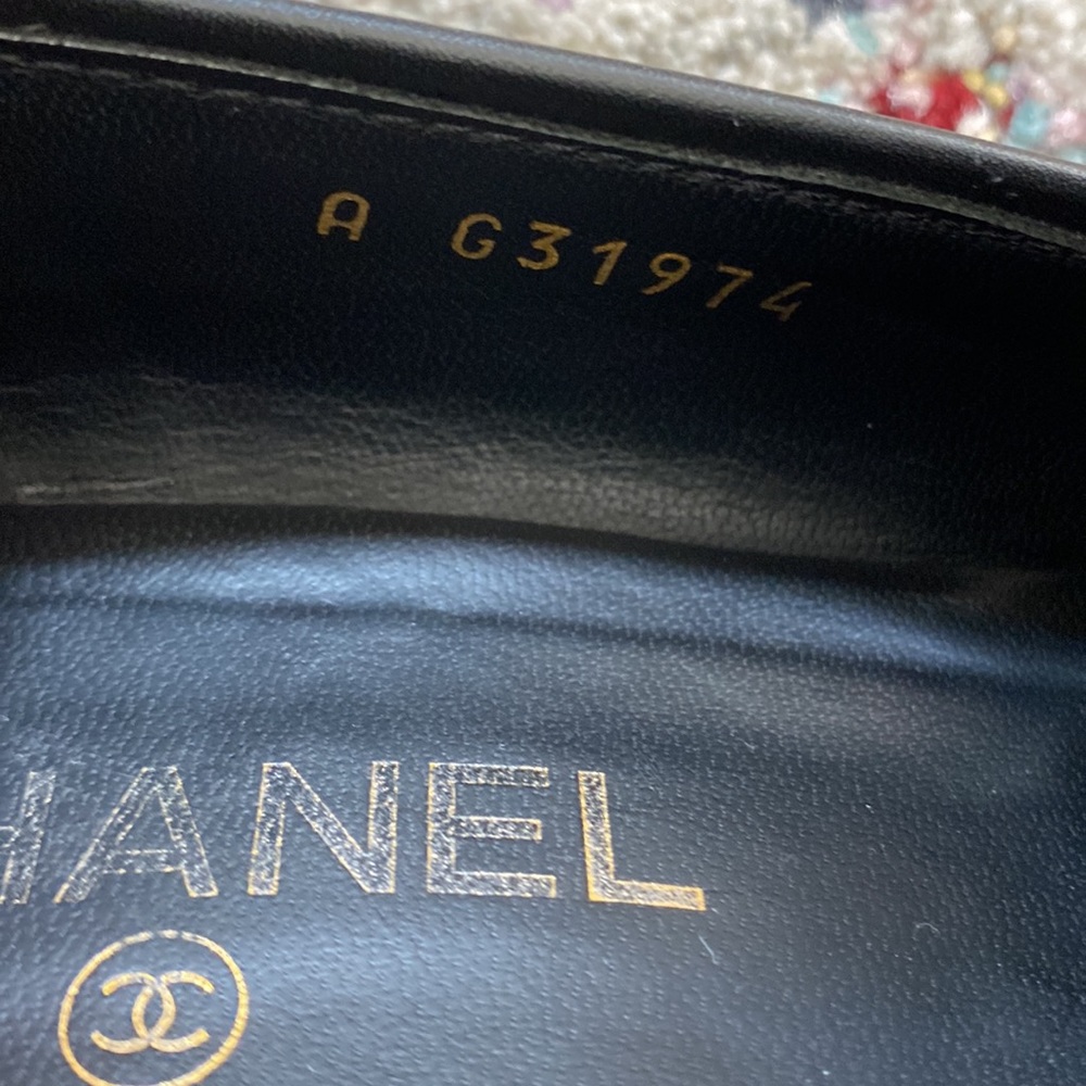 Chanel Black Leather CC Chain Link Slip On Loafers Size 39.5 - Picture 8 of 9